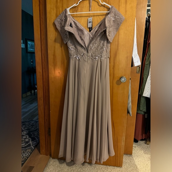 XSCAPE Dress - Picture 8 of 12